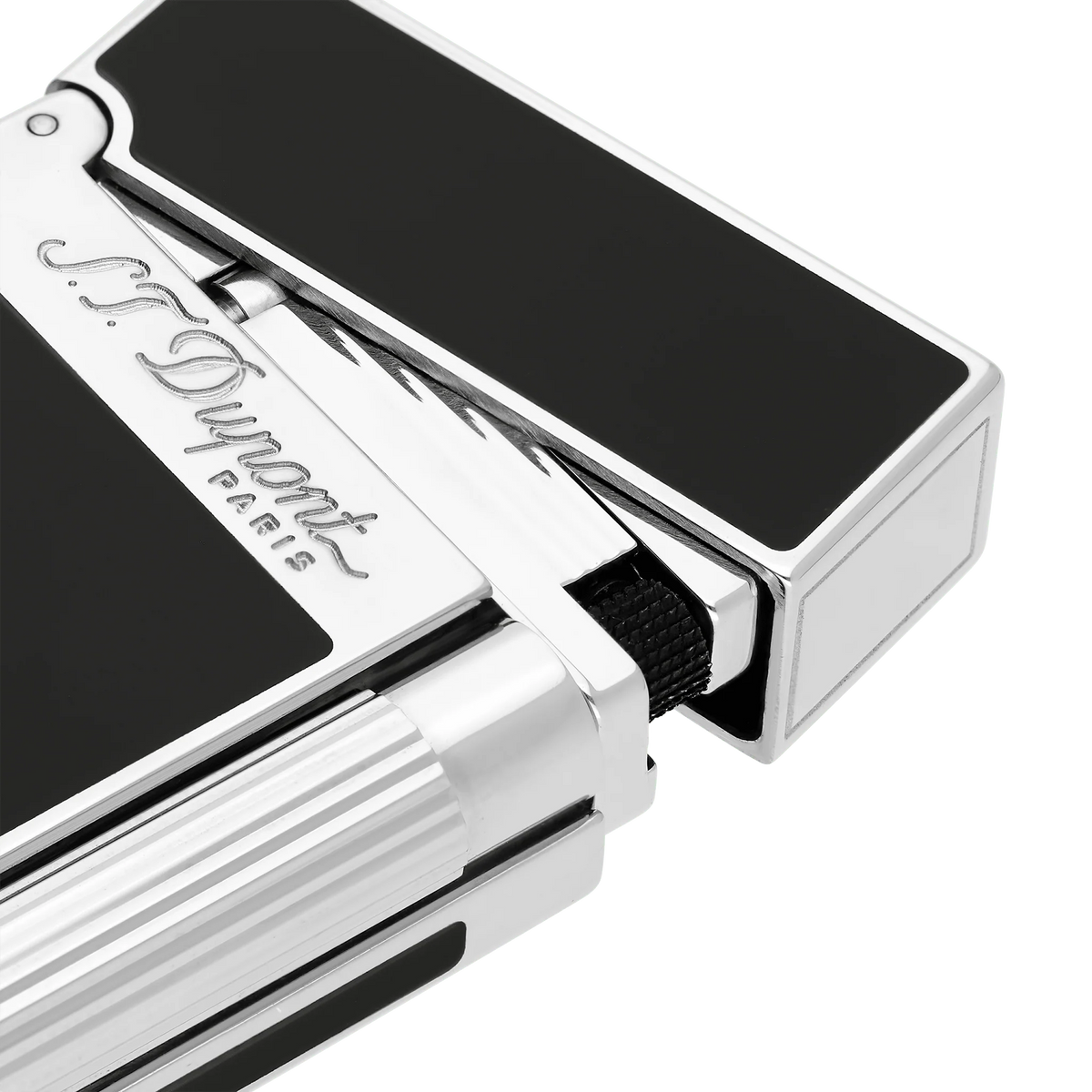 Fully Refurbished Lacquered lighter silver REF: 016296